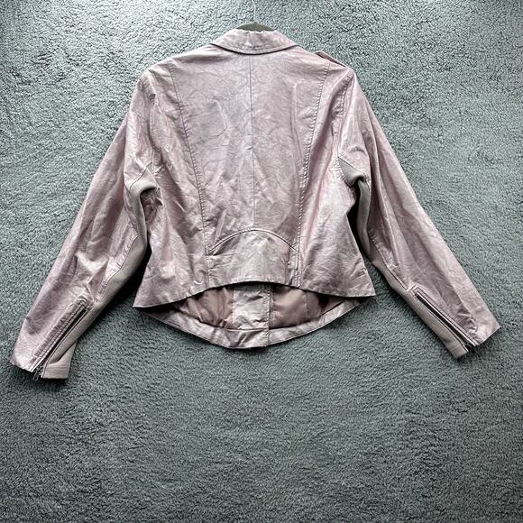 Torrid NWT Size 2 Rose Gold Metallic Moto Jacket Faux Leather Zip Sleeves Lined - Picture 7 of 13